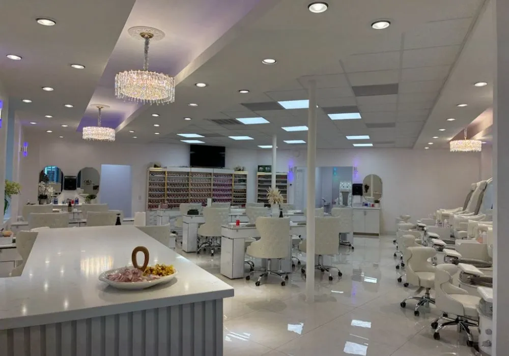 Nail salon decor plays a key role in building a professional image and impressing new customers