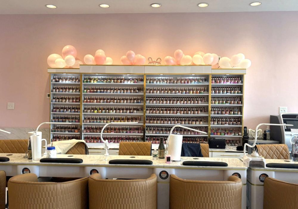 Nail polish rack with cabinet for large collections